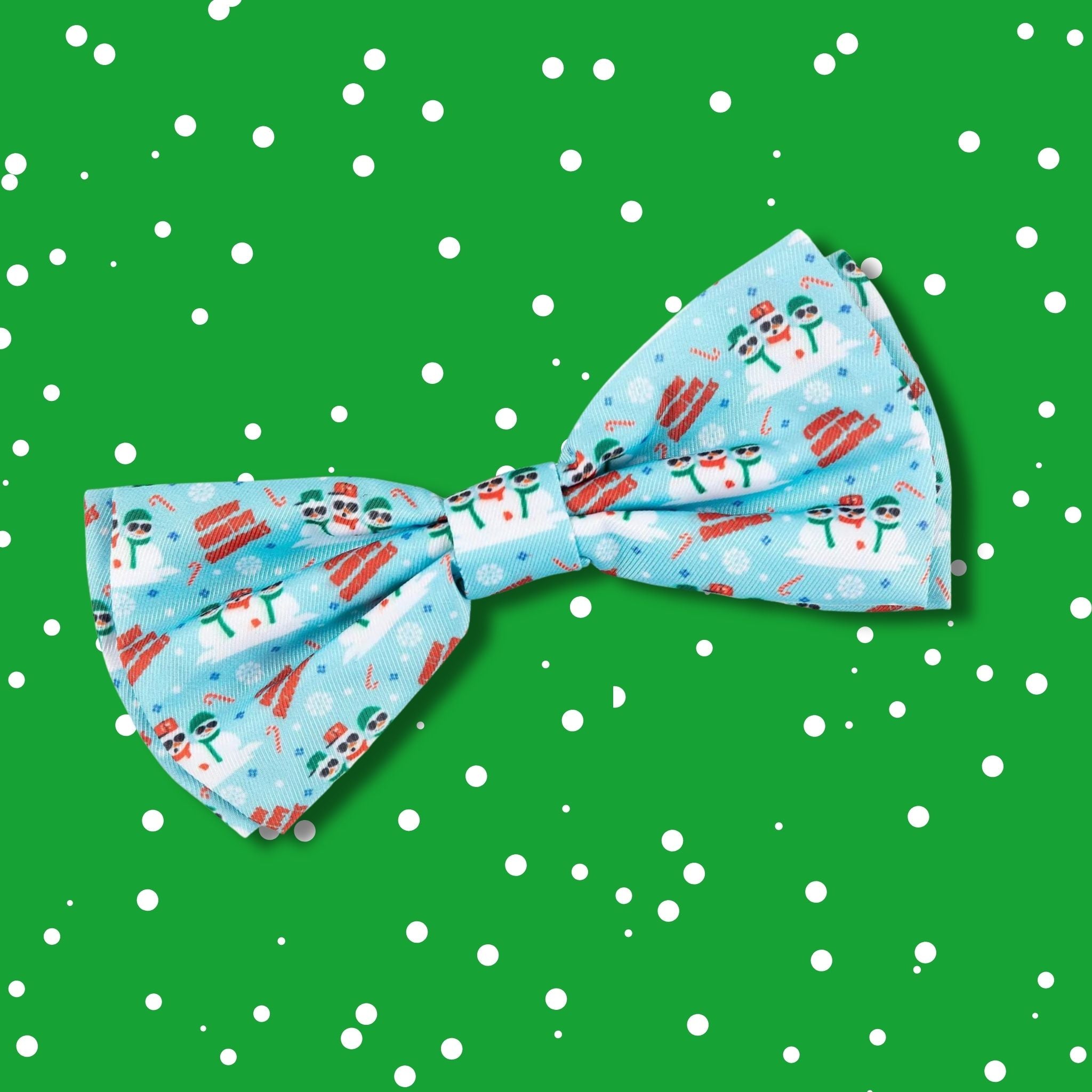 FuzzYard Chillin' with My Snowmies Bowtie